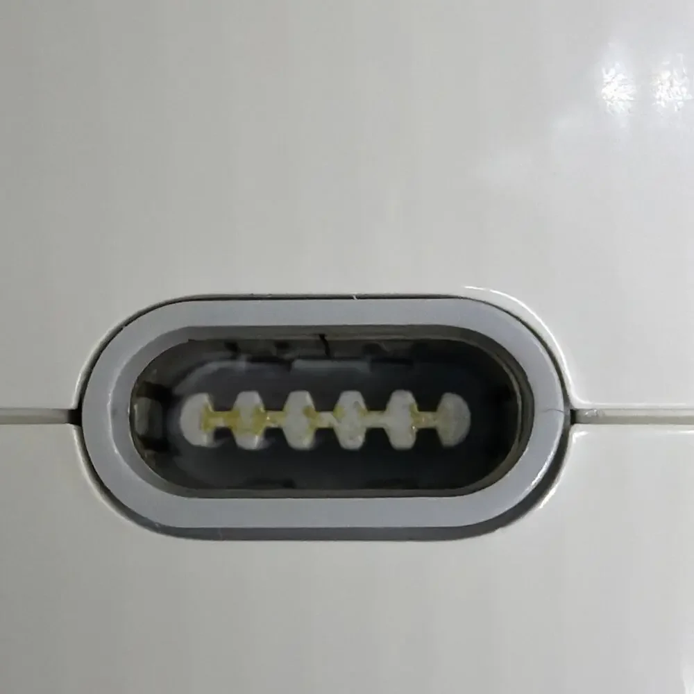 Original Apple A1082 23